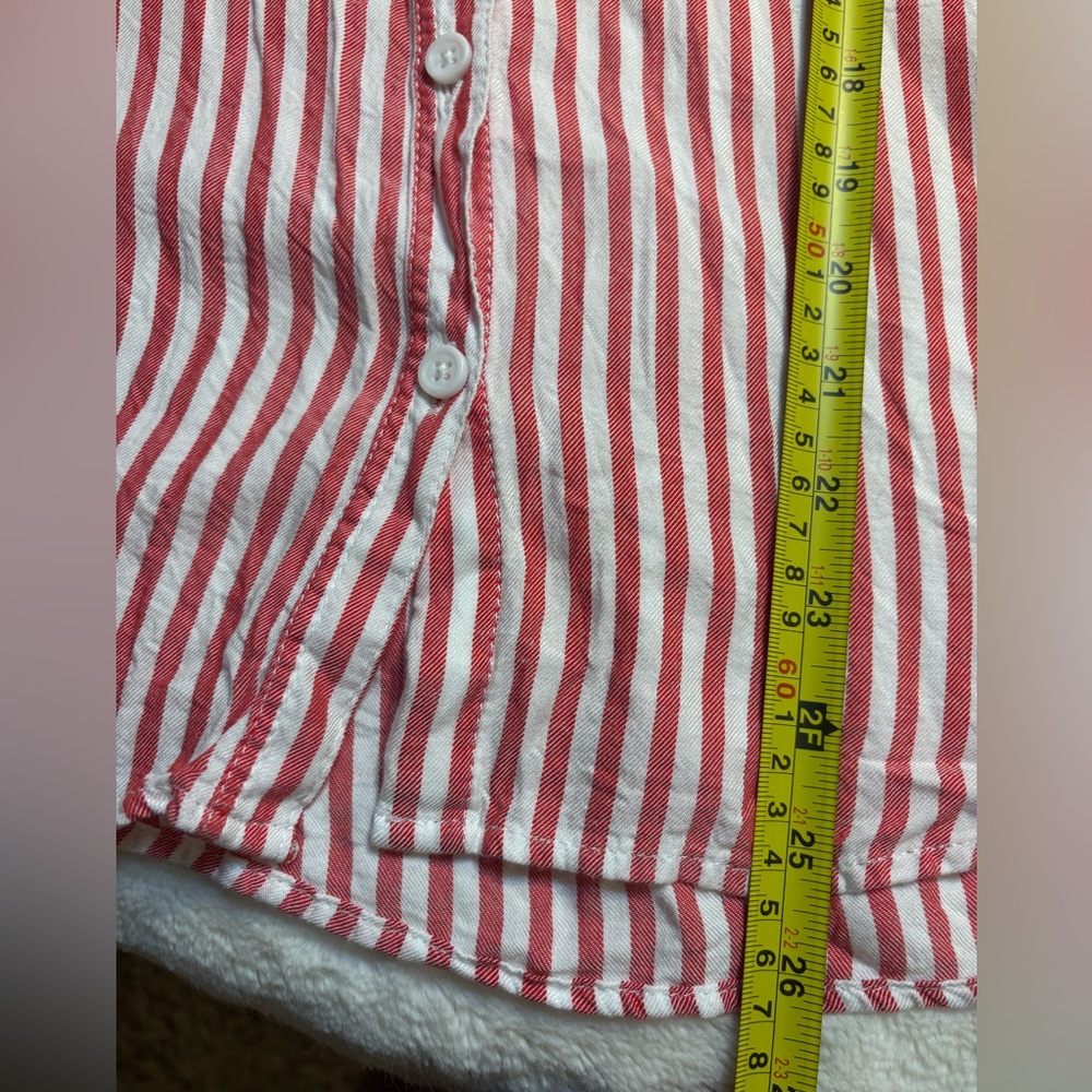 beachlunchlounge Shirt Medium Red White Striped Collared Button-Down Long-Sleev - Picture 12 of 13